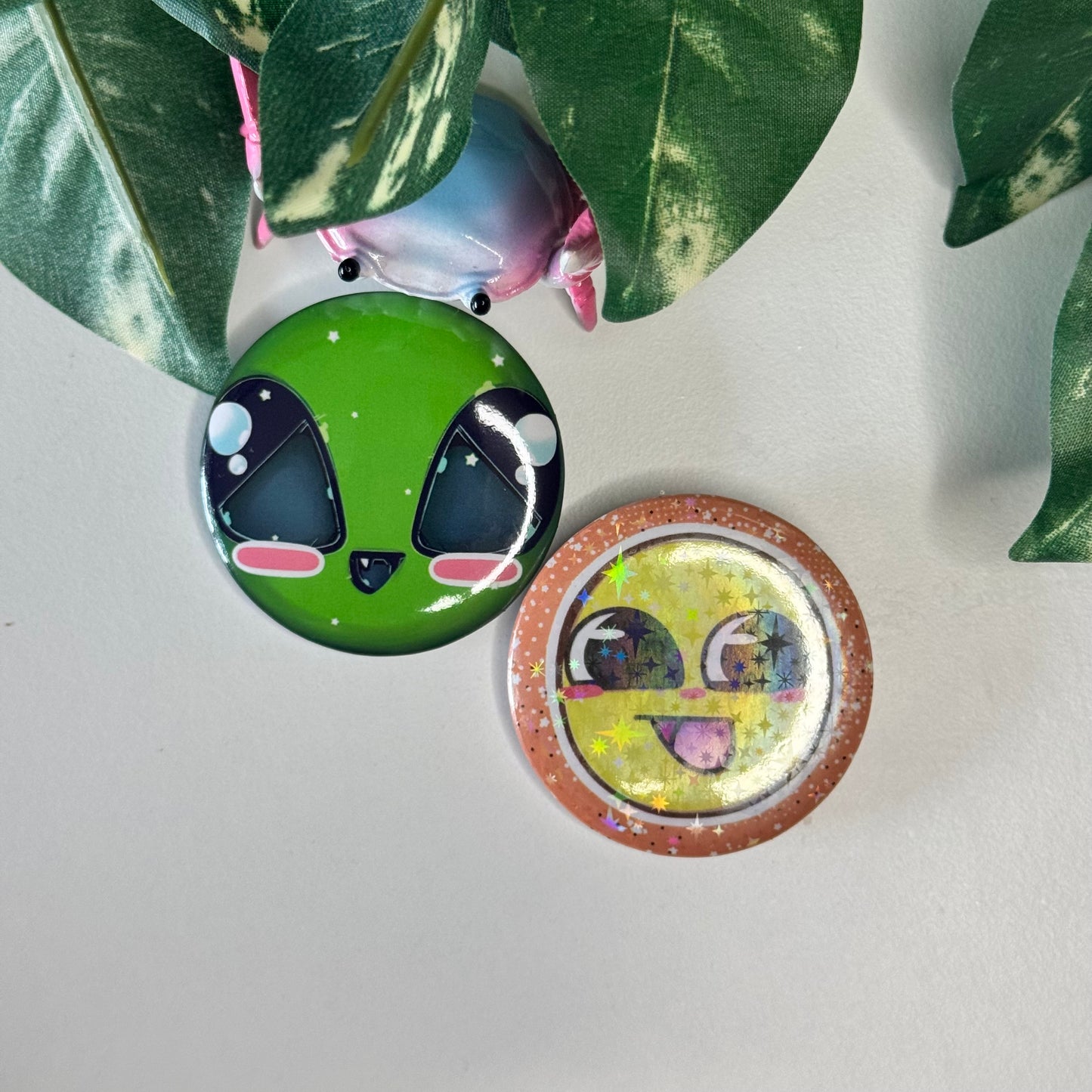 Alien pin